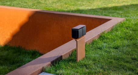Weg met de verlengkabel: zo krijg je veilig stroom tot in elke tuinhoek